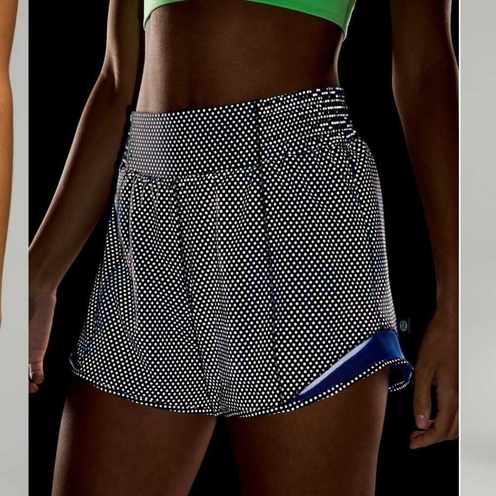 NWT Lululemon HottyHot HR Reflective Lined Short, 10 Anticipation Silver/Psychic